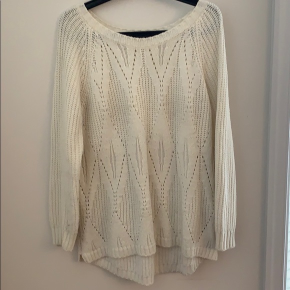 White Sweater - Picture 1 of 4